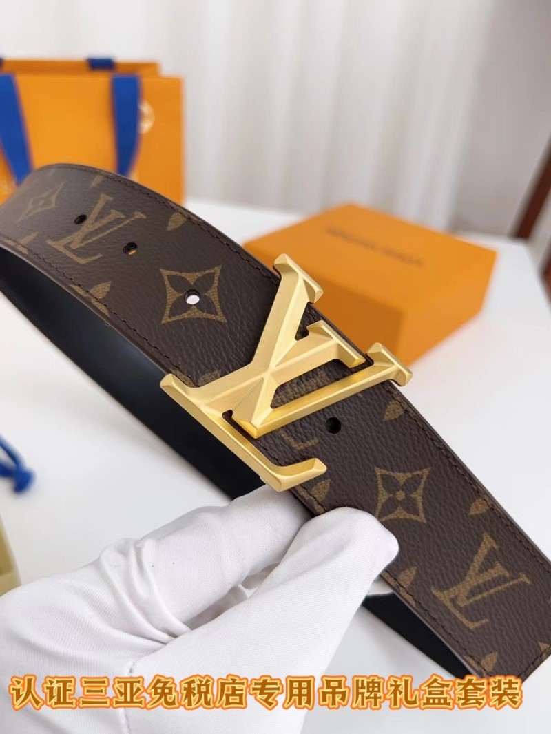 LOUIS VUITTON Belts